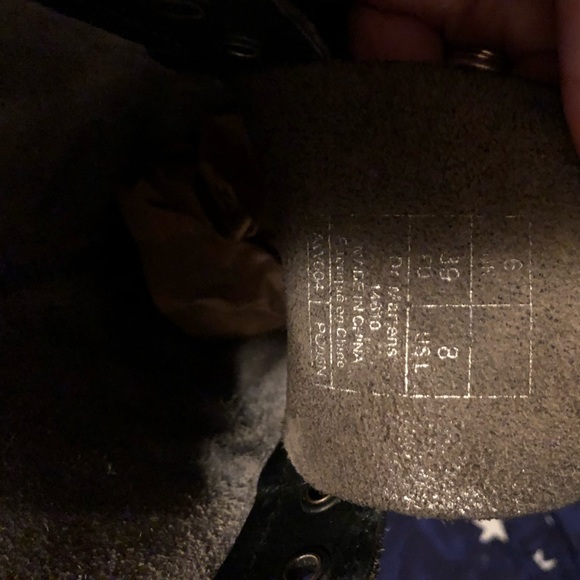 👽 Dr Marten splatter paint back boots size 8 US soft leather SPECIAL $65 BONES - Picture 4 of 7